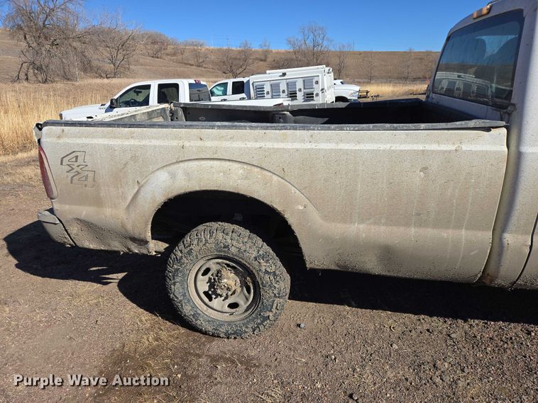 image for item ES2963 2012 Ford F250 Super Duty pickup truck