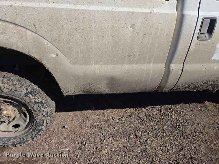 image for item ES2963 2012 Ford F250 Super Duty pickup truck