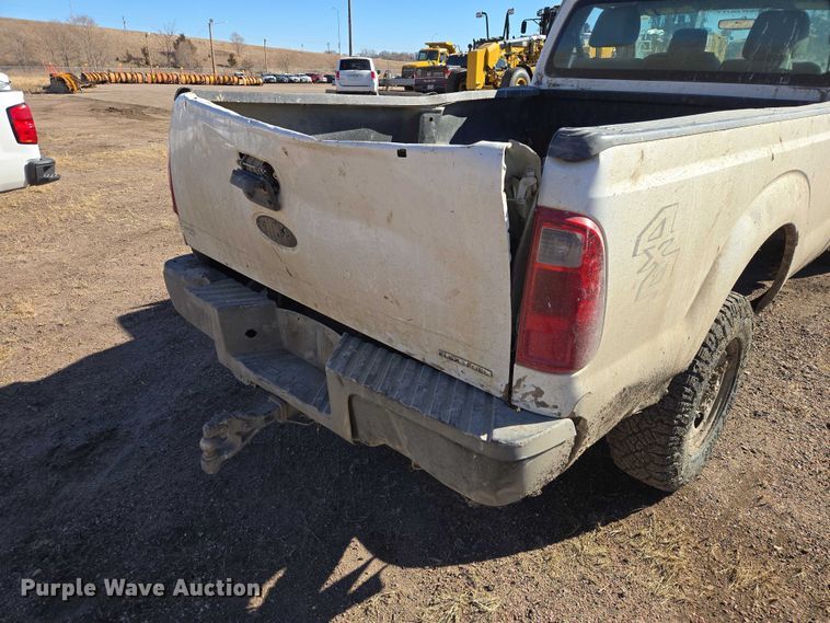 image for item ES2963 2012 Ford F250 Super Duty pickup truck