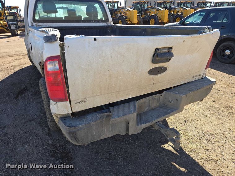 image for item ES2963 2012 Ford F250 Super Duty pickup truck