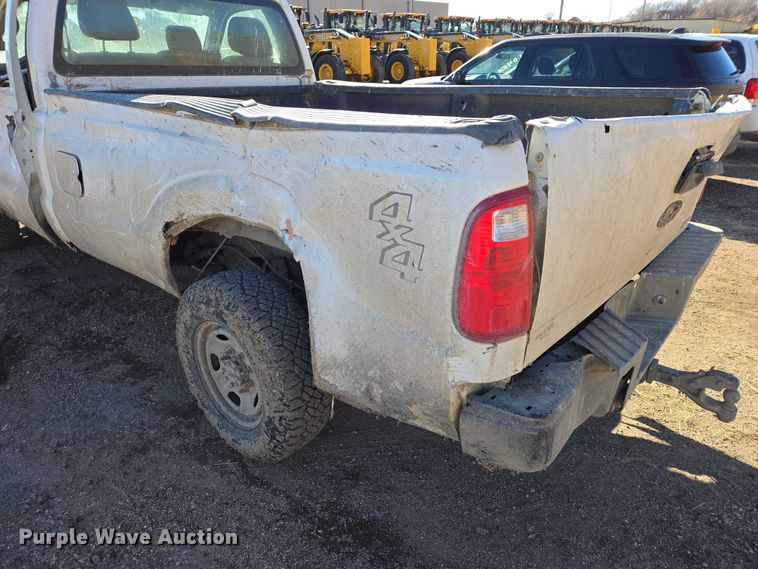 image for item ES2963 2012 Ford F250 Super Duty pickup truck