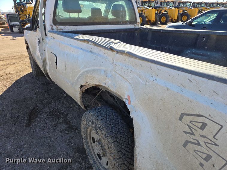 image for item ES2963 2012 Ford F250 Super Duty pickup truck