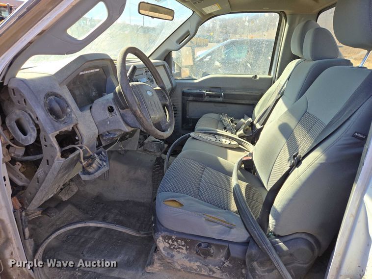 image for item ES2963 2012 Ford F250 Super Duty pickup truck