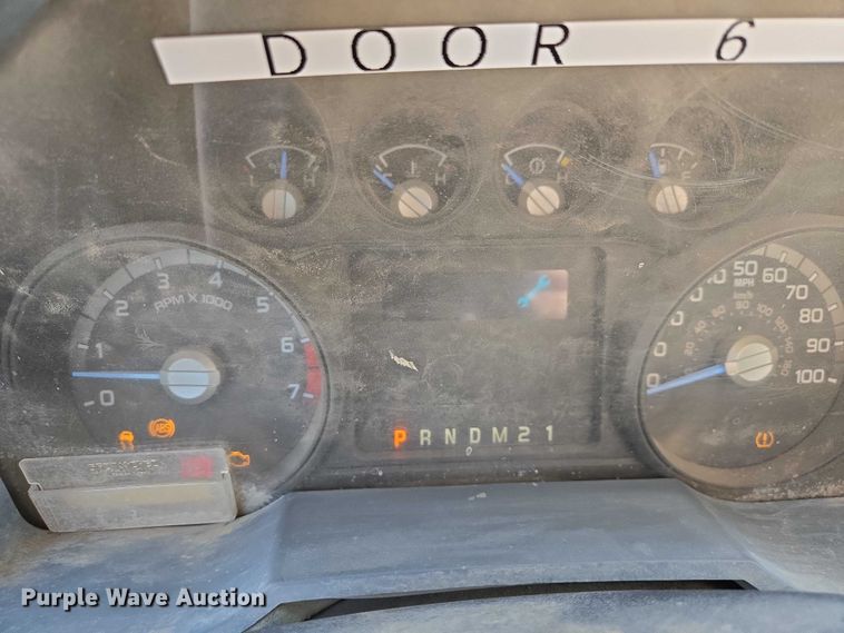 image for item ES2963 2012 Ford F250 Super Duty pickup truck