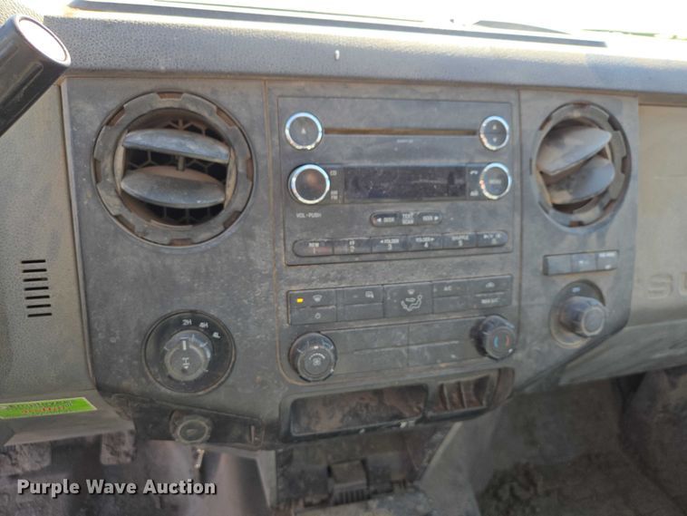 image for item ES2963 2012 Ford F250 Super Duty pickup truck