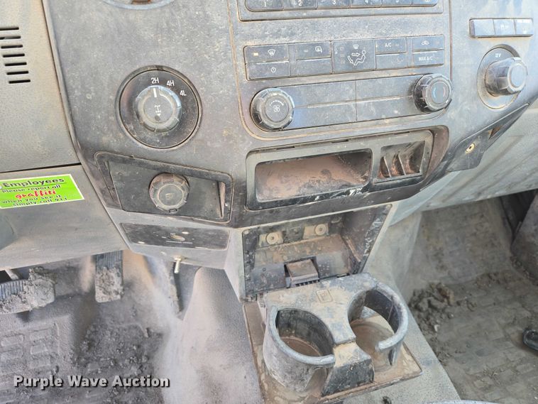 image for item ES2963 2012 Ford F250 Super Duty pickup truck