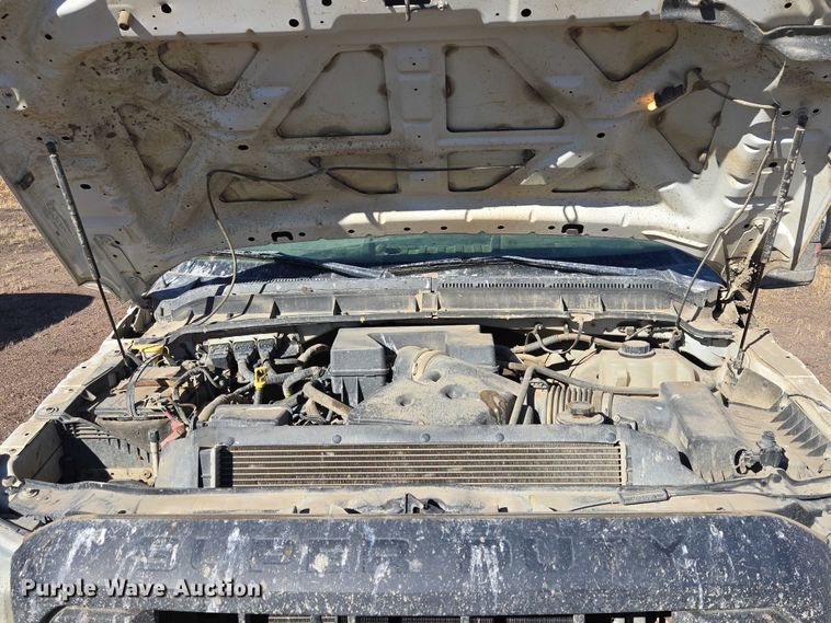 image for item ES2963 2012 Ford F250 Super Duty pickup truck