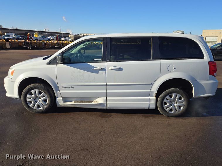 image for item ES2964 2014 Dodge Grand Caravan handicap accessible van