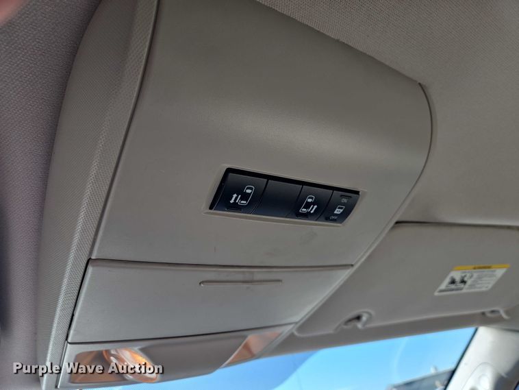 image for item ES2964 2014 Dodge Grand Caravan handicap accessible van