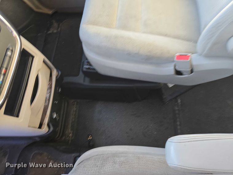 image for item ES2964 2014 Dodge Grand Caravan handicap accessible van