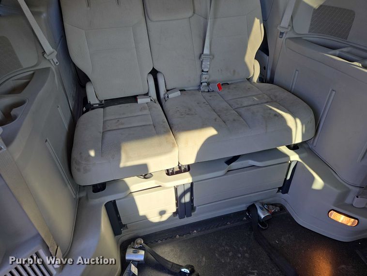 image for item ES2964 2014 Dodge Grand Caravan handicap accessible van