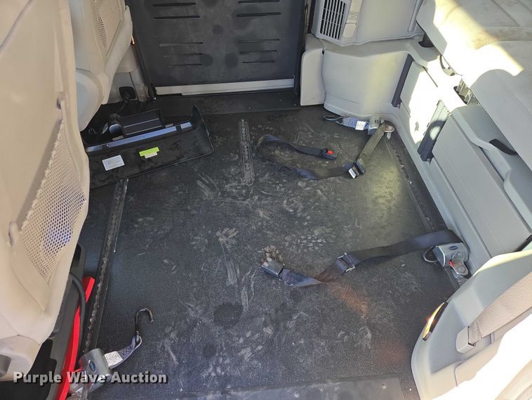 image for item ES2964 2014 Dodge Grand Caravan handicap accessible van