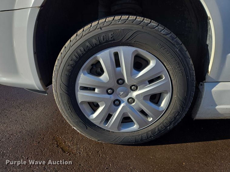 image for item ES2964 2014 Dodge Grand Caravan handicap accessible van