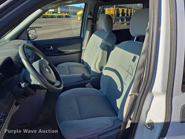 image for item ES2966 2008 Chevrolet Uplander van