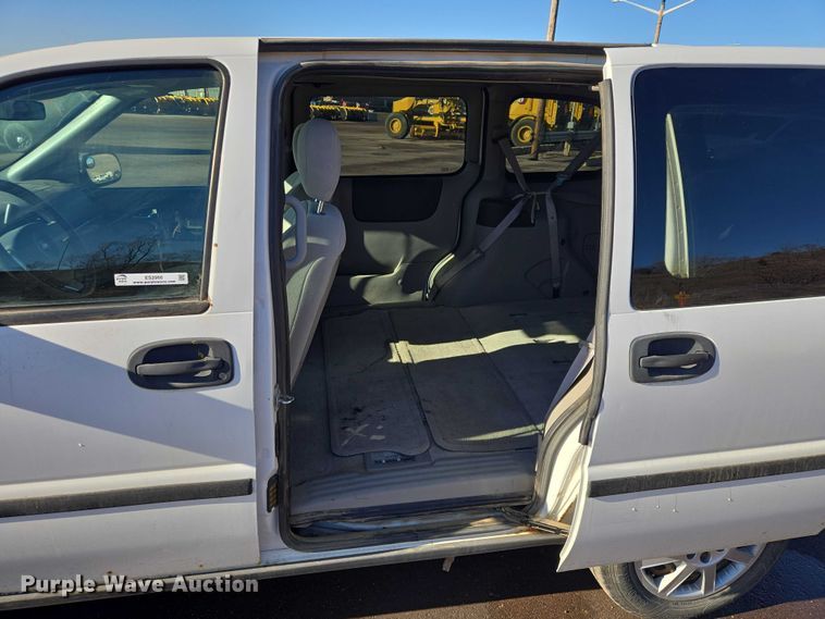 image for item ES2966 2008 Chevrolet Uplander van