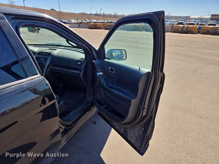 image for item ES2971 2013 Ford Explorer Police Interceptor SUV