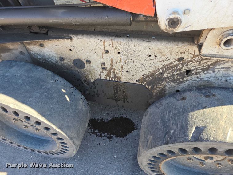 image for item ES2972 2008 Bobcat S160 skid steer loader