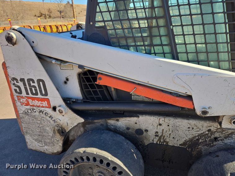 image for item ES2972 2008 Bobcat S160 skid steer loader