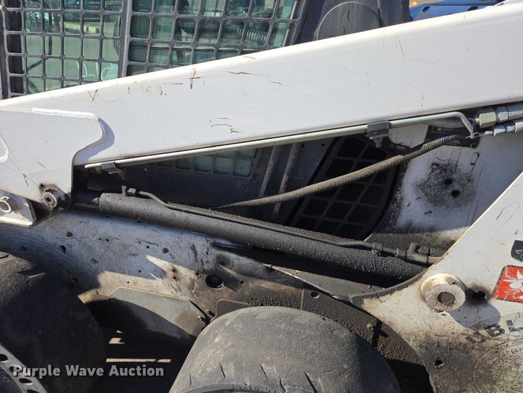 image for item ES2972 2008 Bobcat S160 skid steer loader