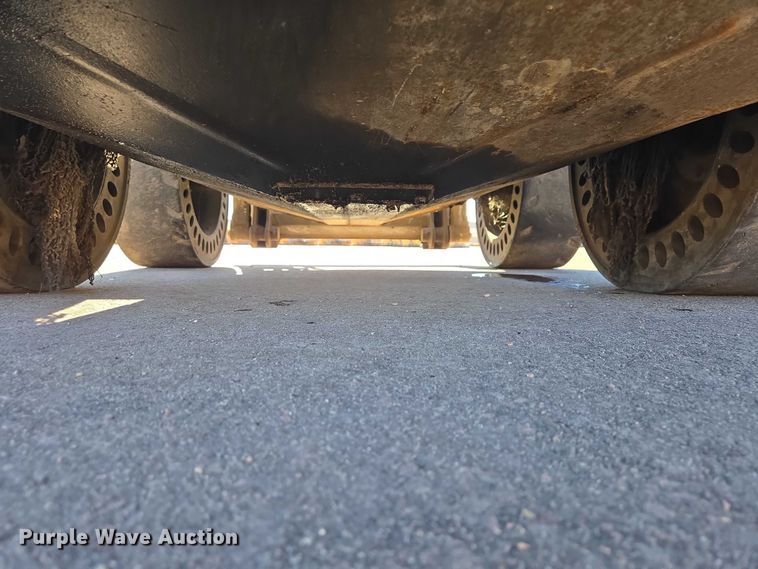 image for item ES2972 2008 Bobcat S160 skid steer loader