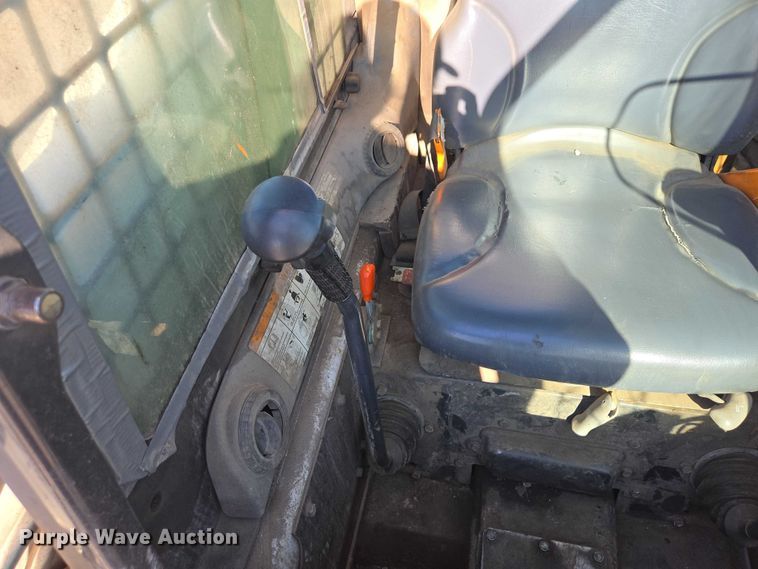 image for item ES2972 2008 Bobcat S160 skid steer loader