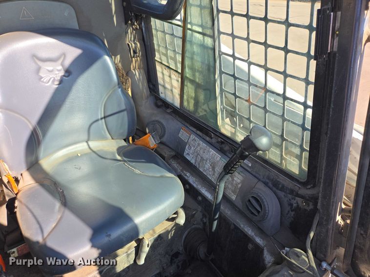 image for item ES2972 2008 Bobcat S160 skid steer loader
