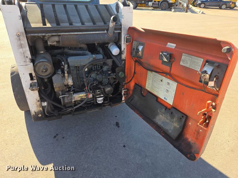image for item ES2972 2008 Bobcat S160 skid steer loader
