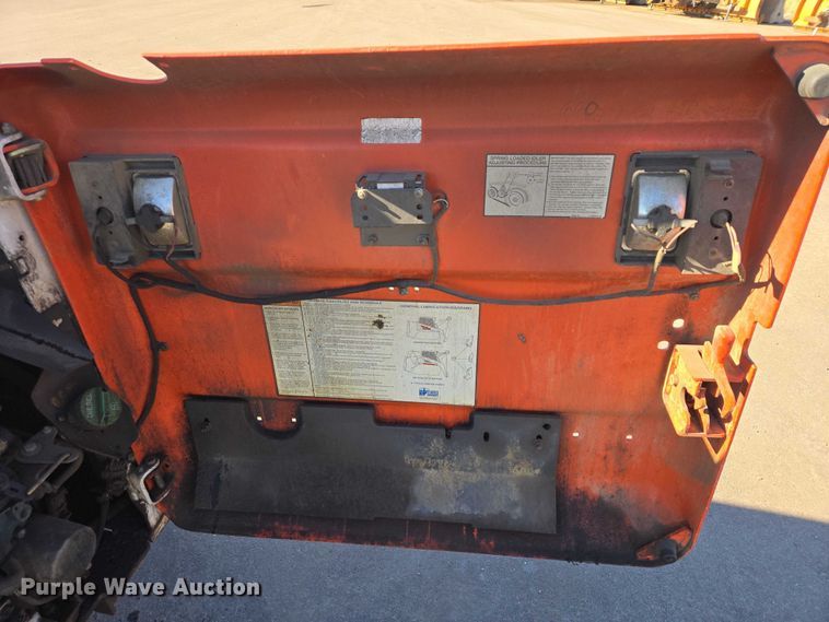 image for item ES2972 2008 Bobcat S160 skid steer loader