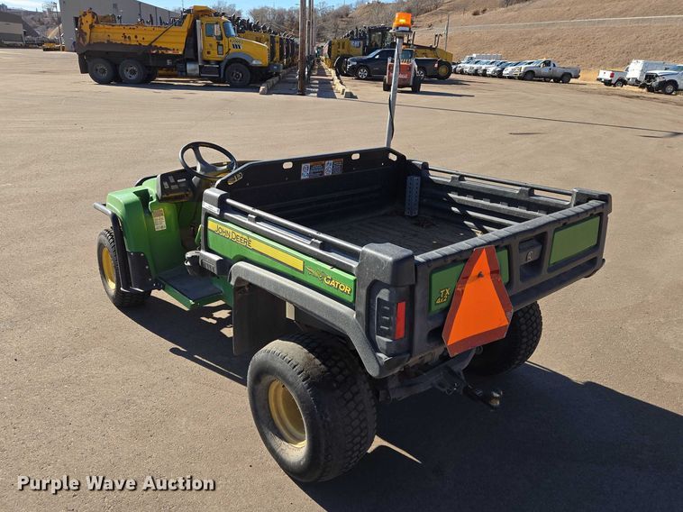 image for item ES2975 2015 John Deere TX Gator utility vehicle