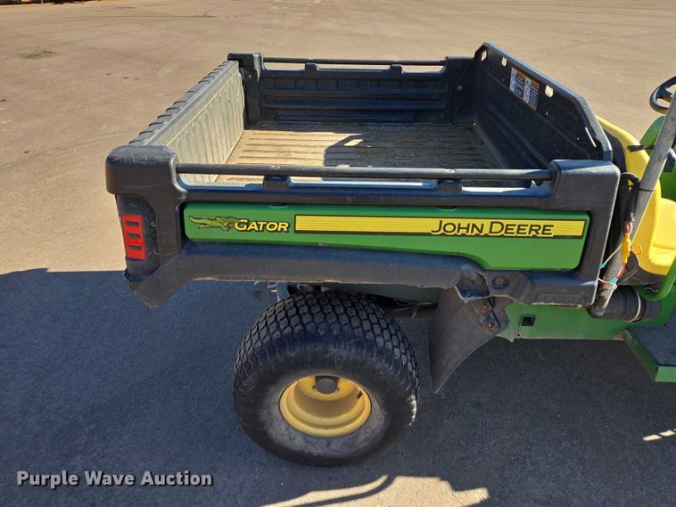 image for item ES2975 2015 John Deere TX Gator utility vehicle