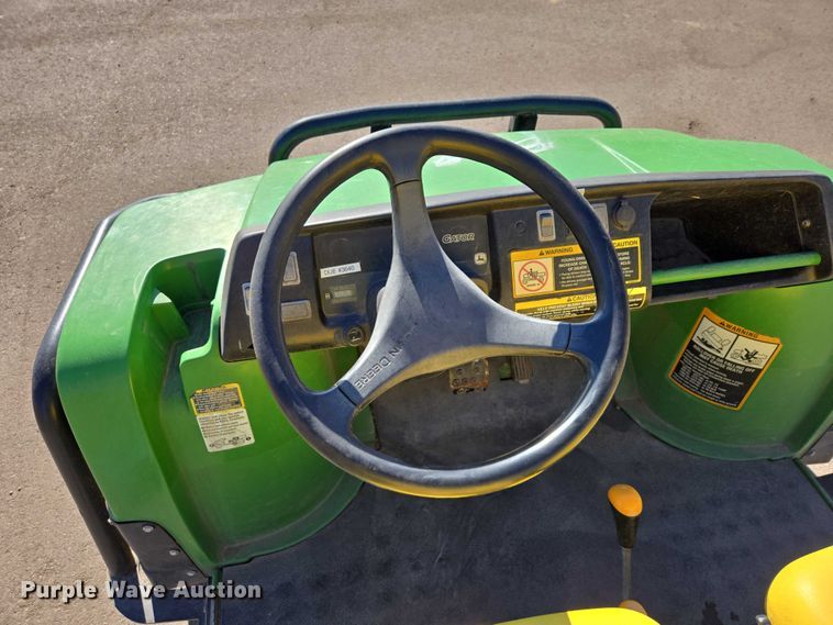 image for item ES2975 2015 John Deere TX Gator utility vehicle