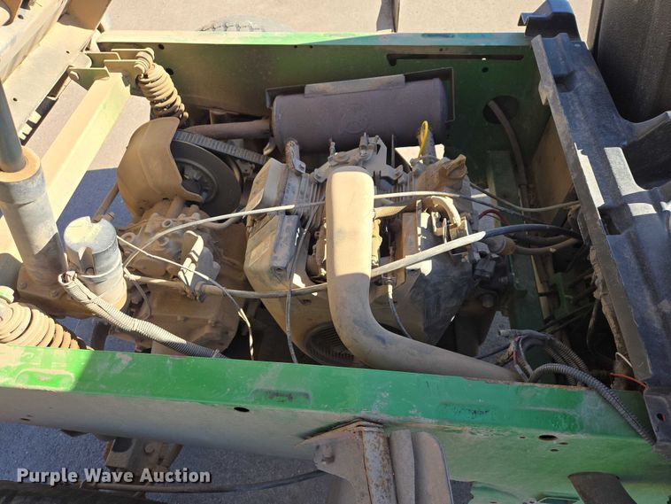 image for item ES2975 2015 John Deere TX Gator utility vehicle