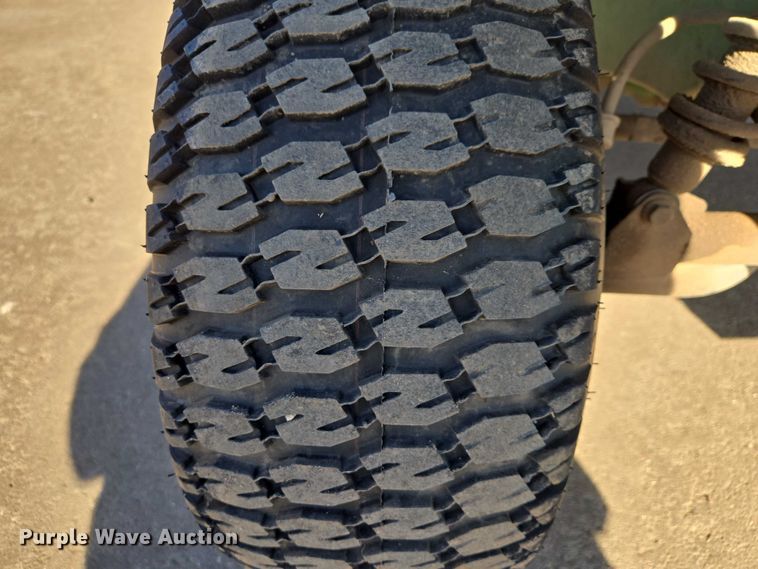 image for item ES2975 2015 John Deere TX Gator utility vehicle