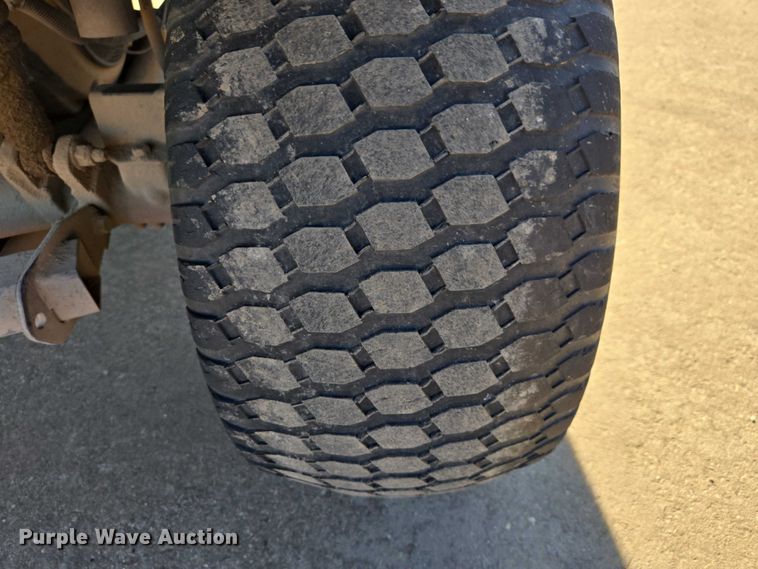 image for item ES2975 2015 John Deere TX Gator utility vehicle