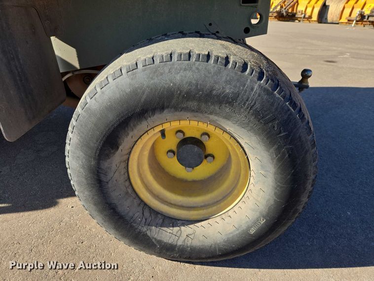 image for item ES2975 2015 John Deere TX Gator utility vehicle