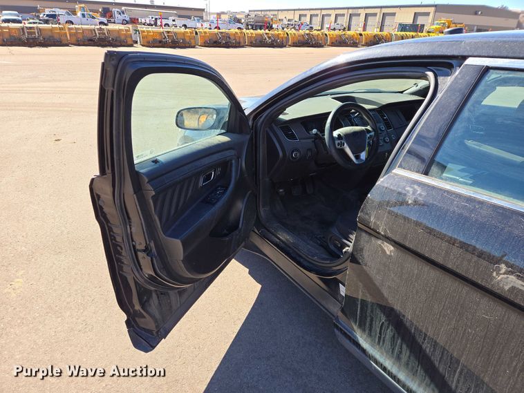 image for item ES2976 2016 Ford Taurus Police Interceptor 