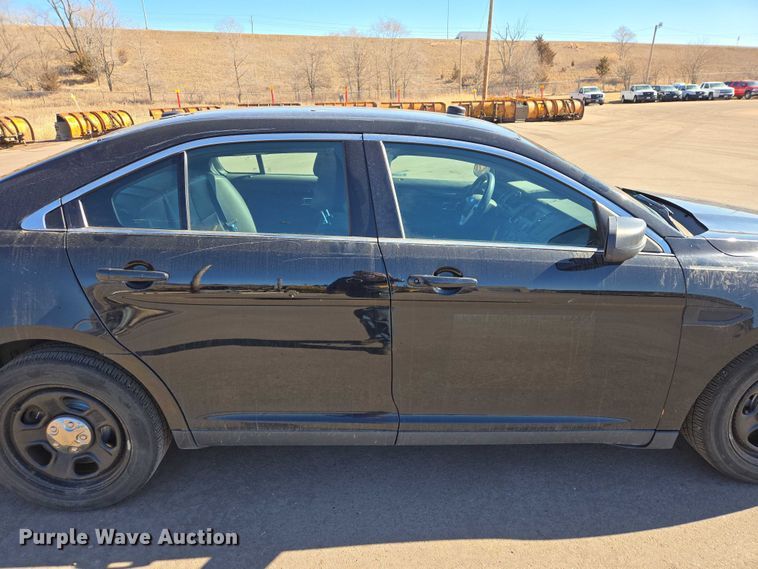 image for item ES2976 2016 Ford Taurus Police Interceptor 