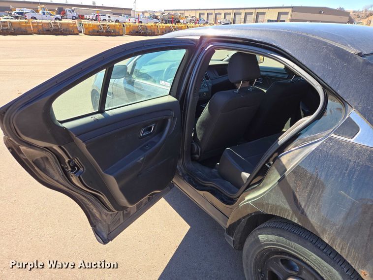 image for item ES2976 2016 Ford Taurus Police Interceptor 