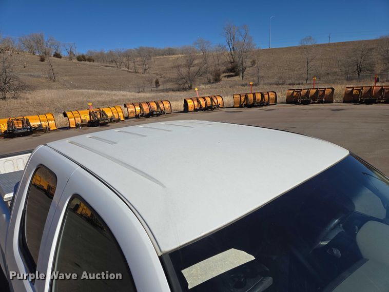 image for item ES2978 2011 Chevrolet Silverado 1500 Ext. Cab pickup truck