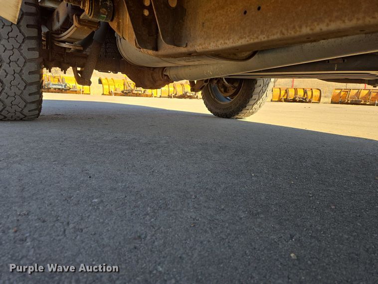 image for item ES2978 2011 Chevrolet Silverado 1500 Ext. Cab pickup truck