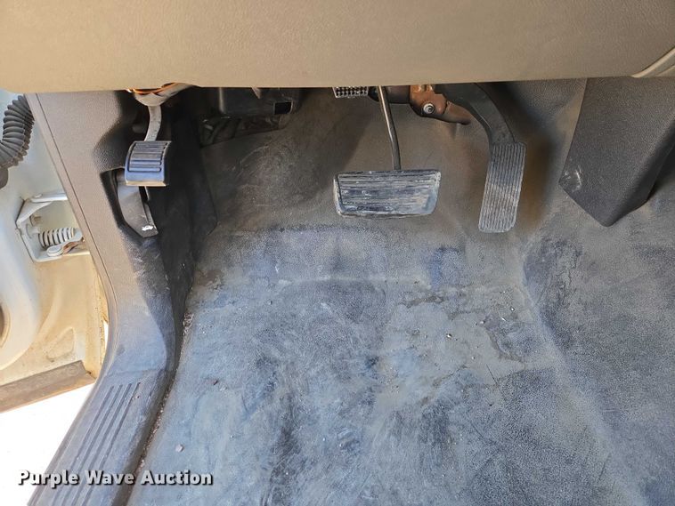 image for item ES2978 2011 Chevrolet Silverado 1500 Ext. Cab pickup truck