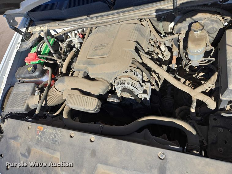 image for item ES2978 2011 Chevrolet Silverado 1500 Ext. Cab pickup truck