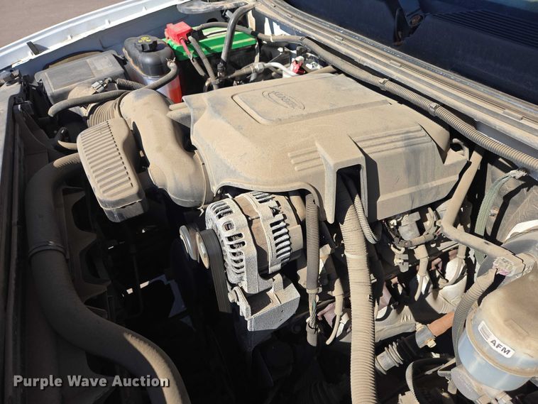 image for item ES2978 2011 Chevrolet Silverado 1500 Ext. Cab pickup truck