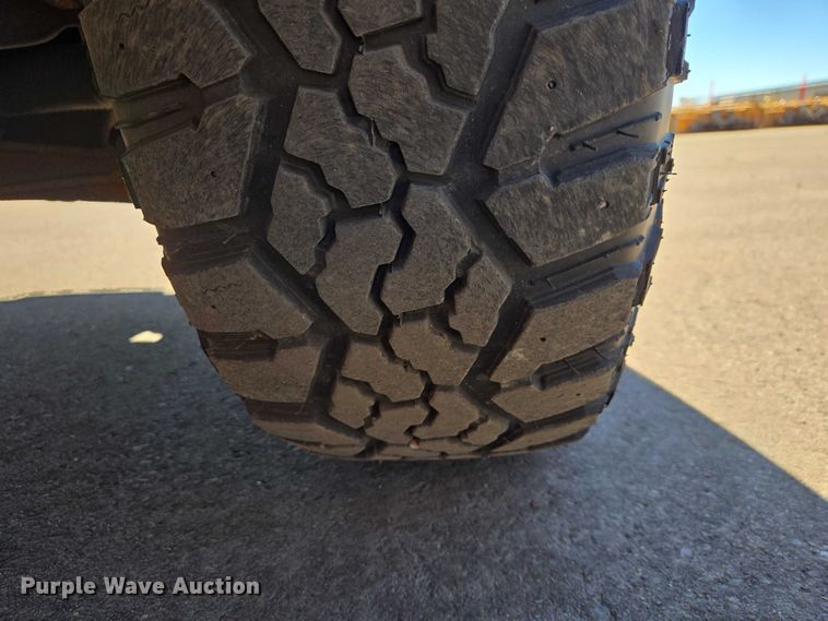 image for item ES2978 2011 Chevrolet Silverado 1500 Ext. Cab pickup truck