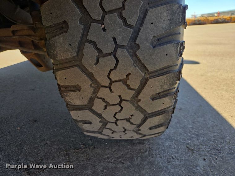 image for item ES2978 2011 Chevrolet Silverado 1500 Ext. Cab pickup truck