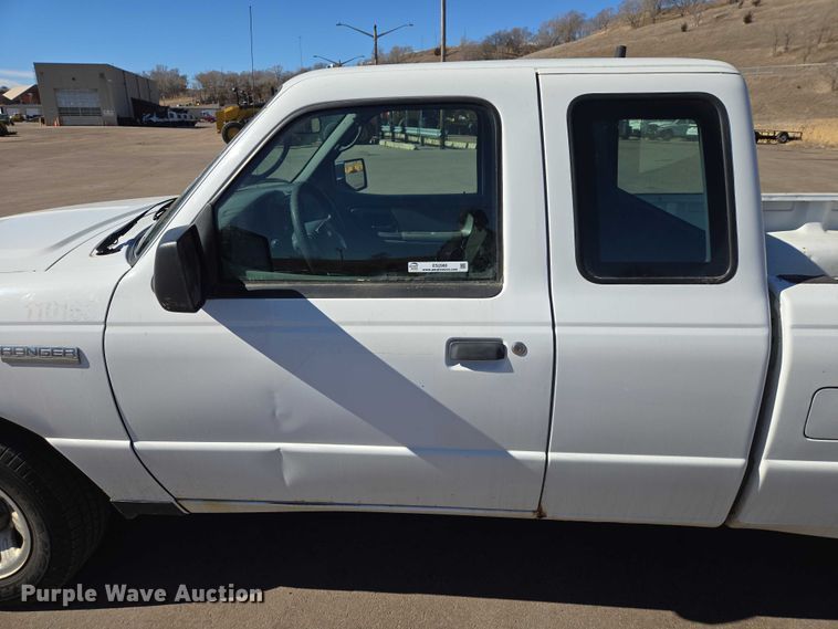 image for item ES2980 2009 Ford Ranger Ext. Cab pickup truck