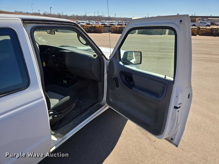 image for item ES2980 2009 Ford Ranger Ext. Cab pickup truck