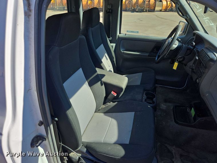 image for item ES2980 2009 Ford Ranger Ext. Cab pickup truck