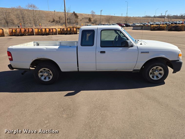image for item ES2981 2007 Ford Ranger Ext. Cab pickup truck
