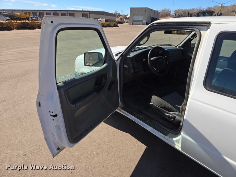 image for item ES2981 2007 Ford Ranger Ext. Cab pickup truck